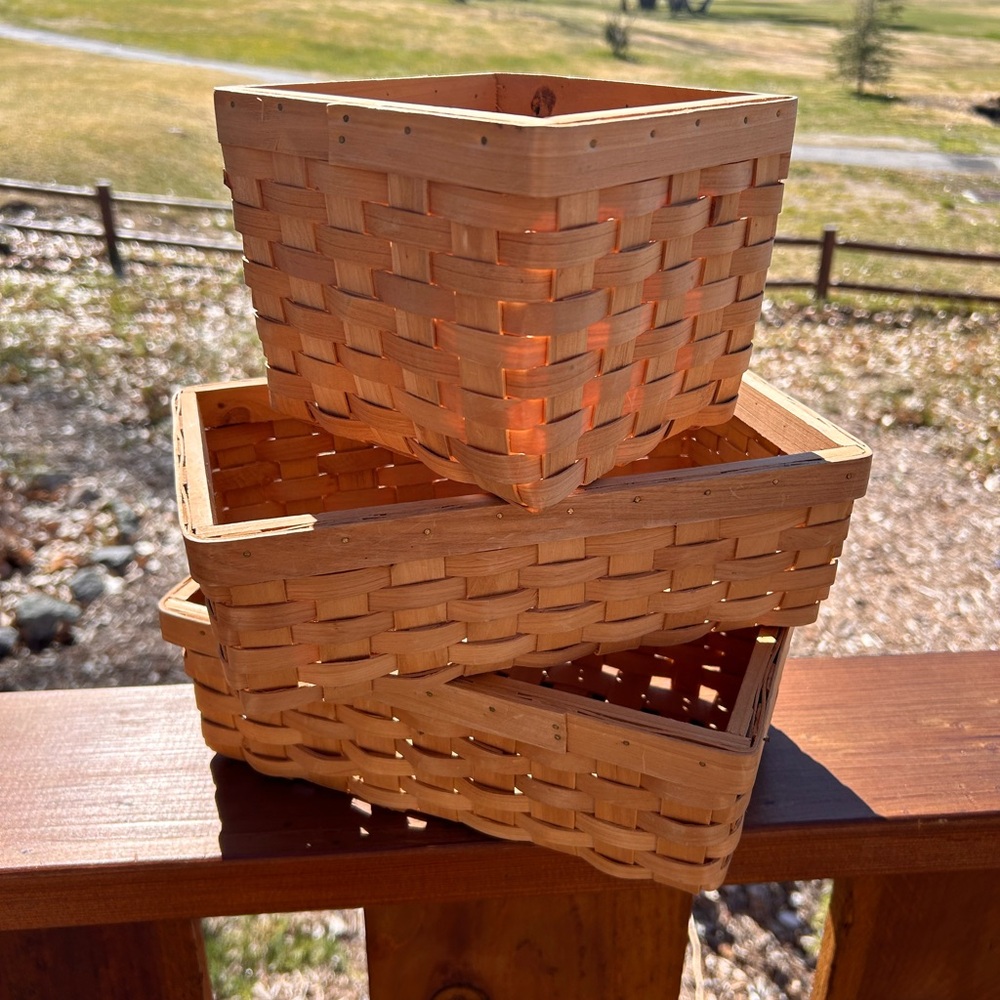 Cute 3 baskets